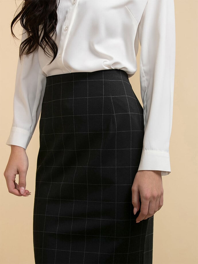 Pull-On Pencil Skirt in Luxe Ponte Image 3