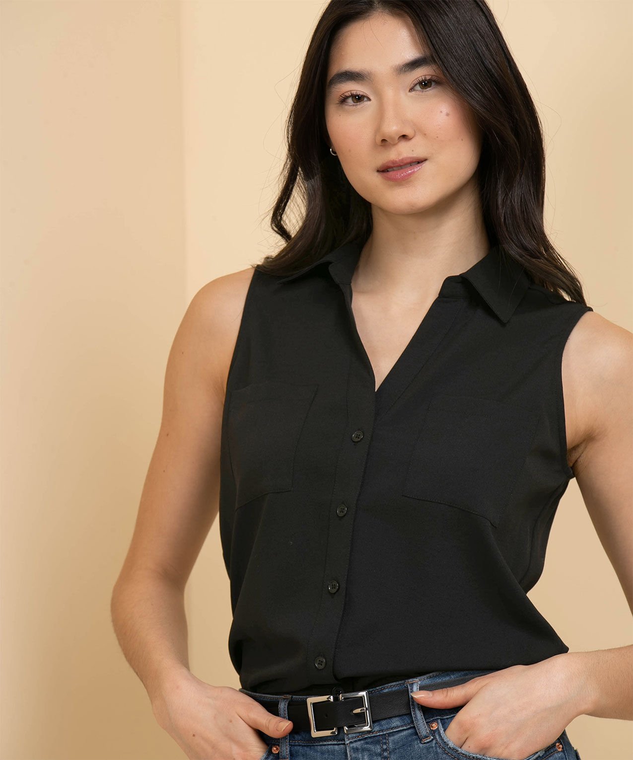 Sleeveless button store down shirt