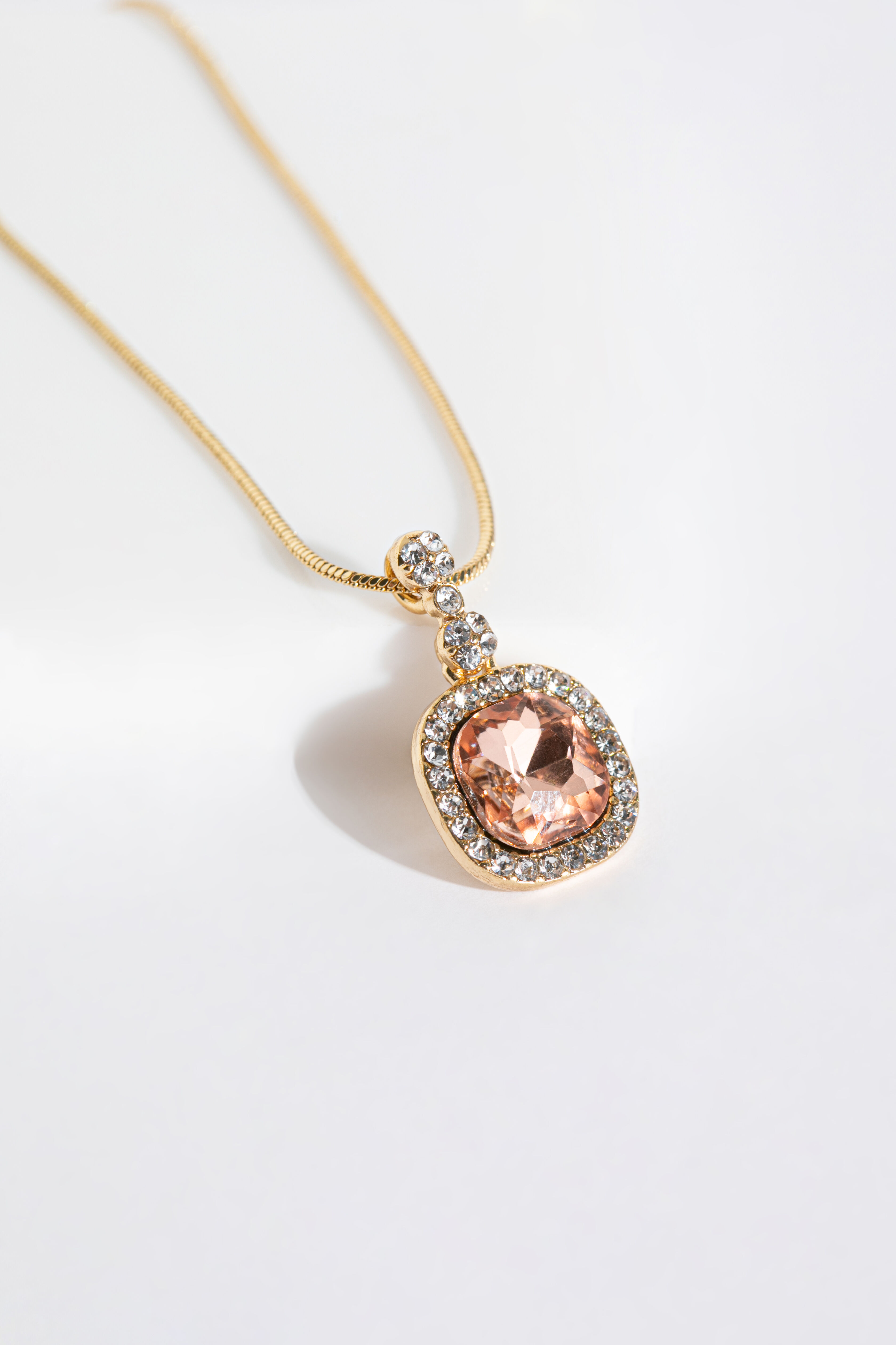 Glass stone jewelry online