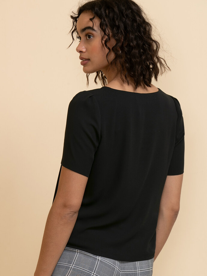 Vera Short Sleeve 2-Layer Essential V-Neck Blouse | Rickis