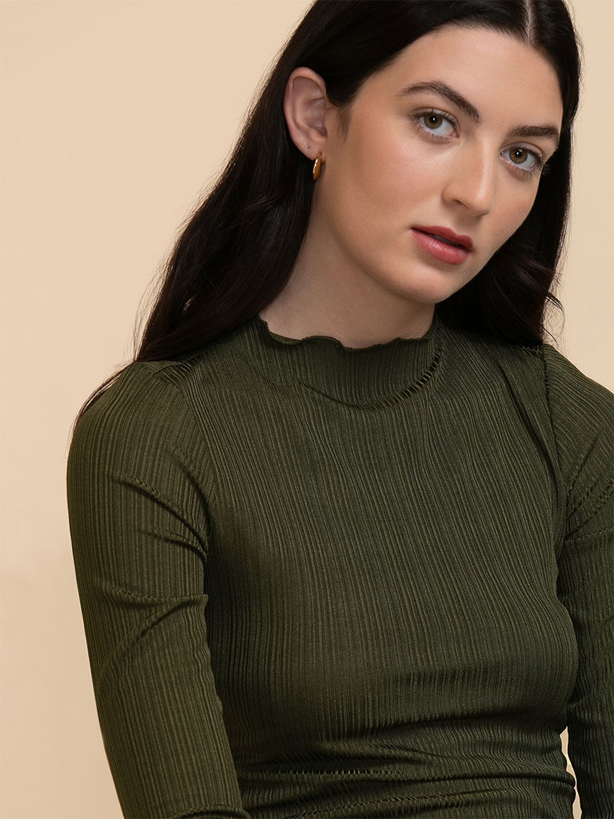 Lettuce mock neck outlet