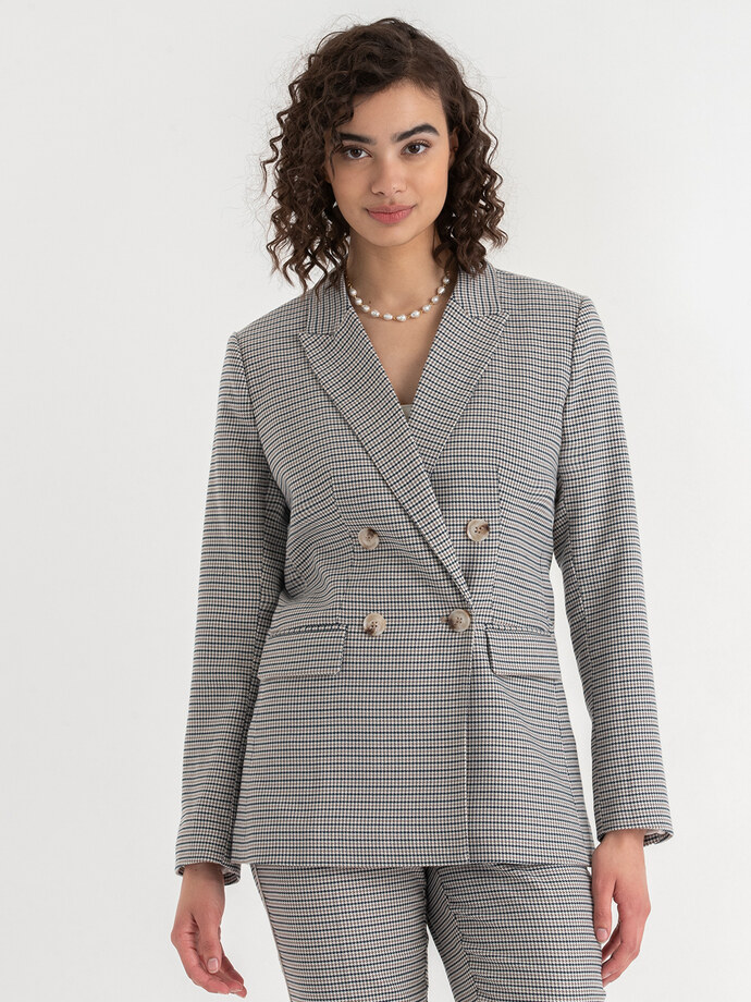 London Double-Breasted Relaxed Blazer in Luxe Tailored Image 3