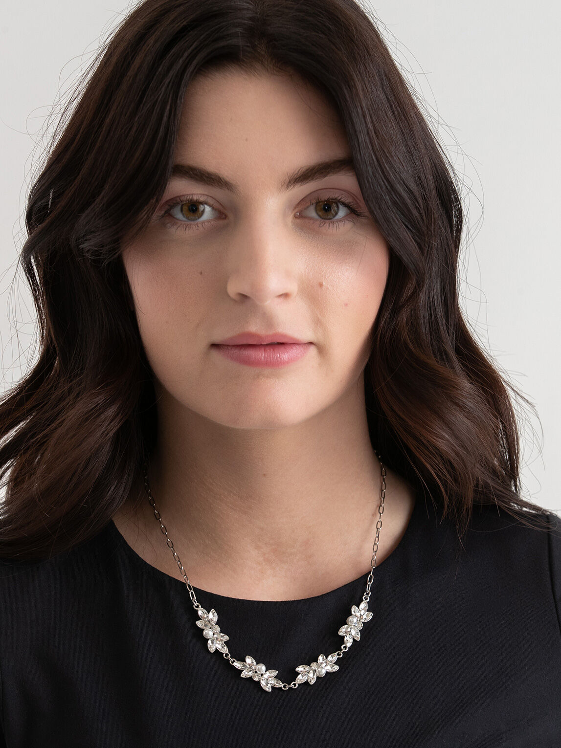 Clear statement necklace store