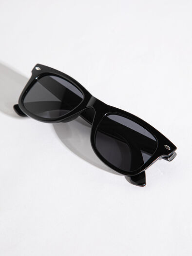 Wayfarer Frame Sunglasses with Case, Black/Grey Lens Wayfarer Frame Sunglasses with Case, Black/Grey Lens