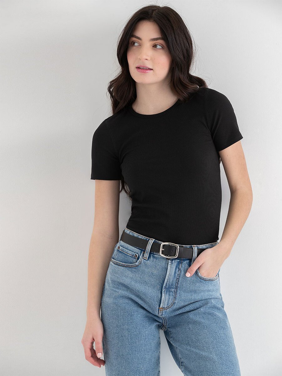 Short Sleeve Ribbed Crew Neck Top