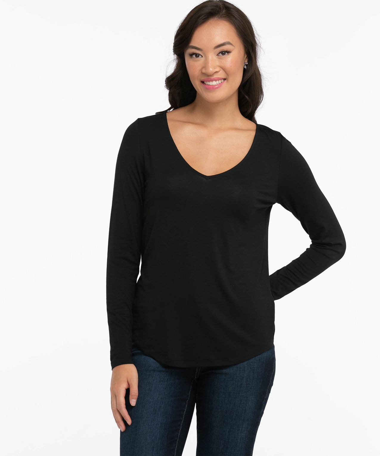 Black v neck long sleeve shirt 2025