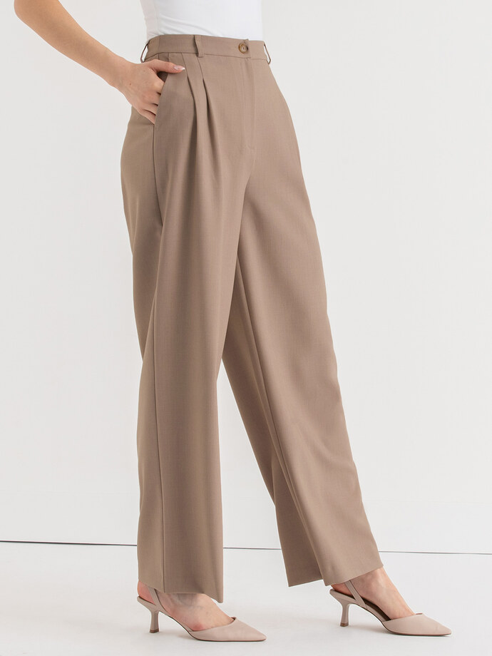Maxwell Pleated Wide Leg Pant in Luxe Tailored Image 2