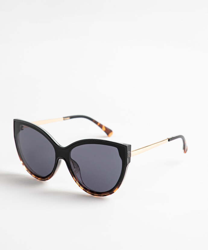 Oversized Cat Eye Sunglasses Image 4