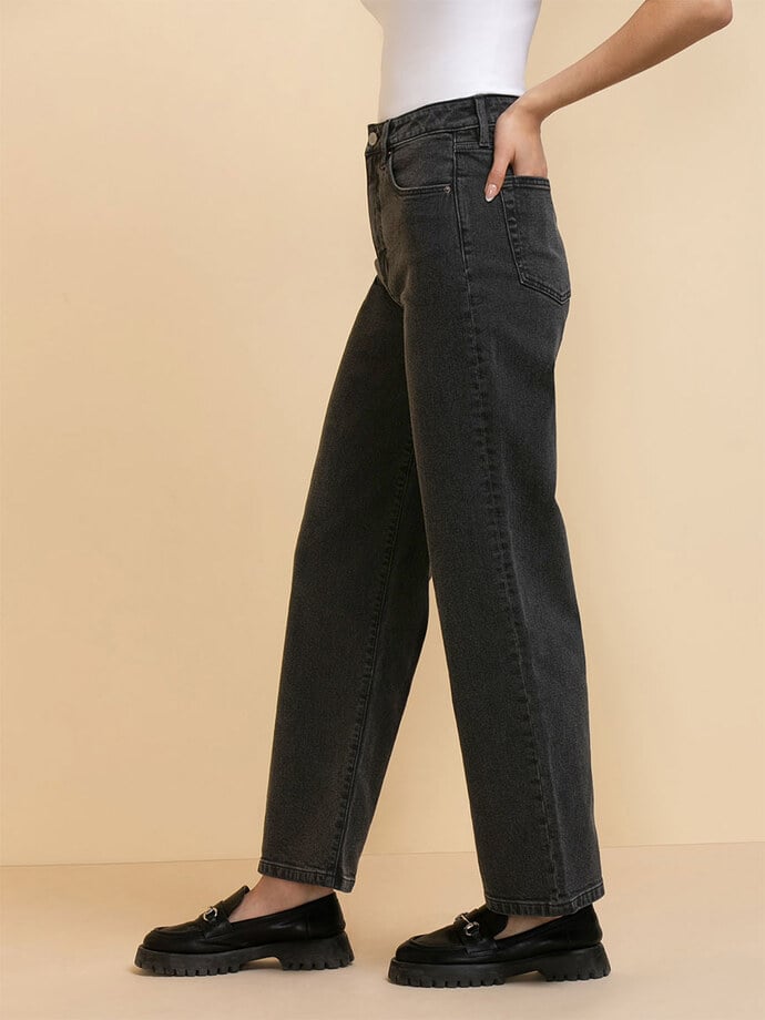 Lucy Straight Jeans Image 4