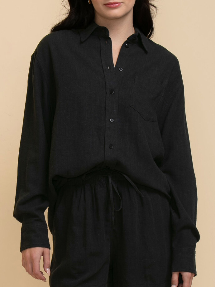 Long Sleeve Linen Button-Up Shirt Image 3