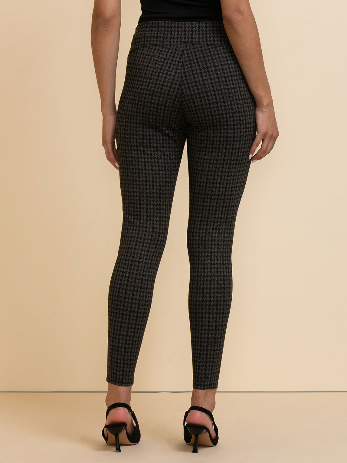 Houndstooth leggings top