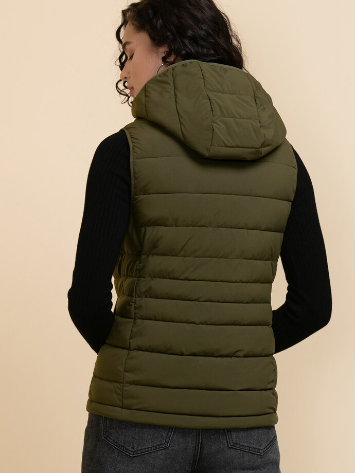 Peyton Packable Vest with Removable Hood Image 4
