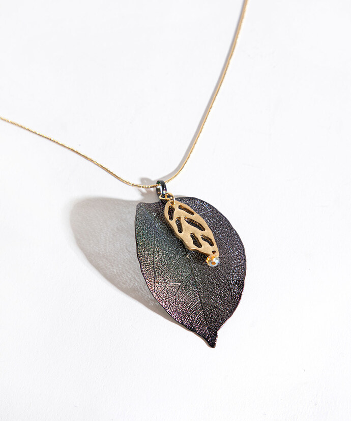 Mesh Leaf Pendant Necklace Image 2