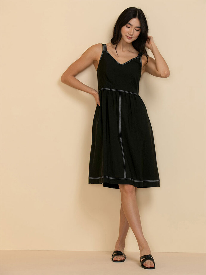 Sleeveless V-Neck Dress with Contrast Stitching Image 1