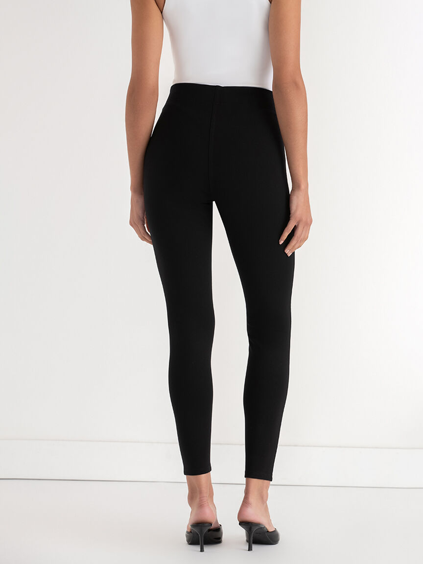 Canadian legging companies store