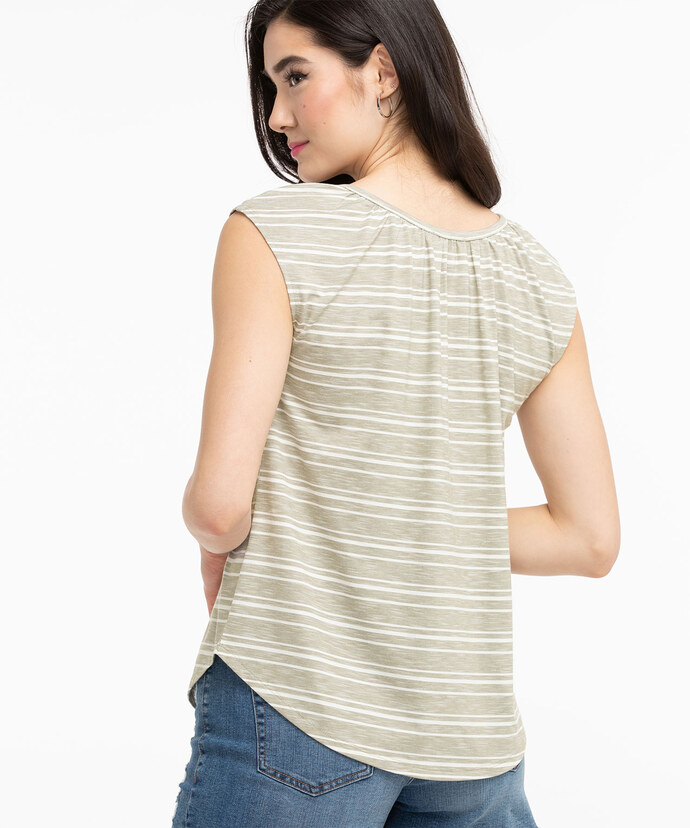 Short Sleeve Ruched Neck Tee Image 4