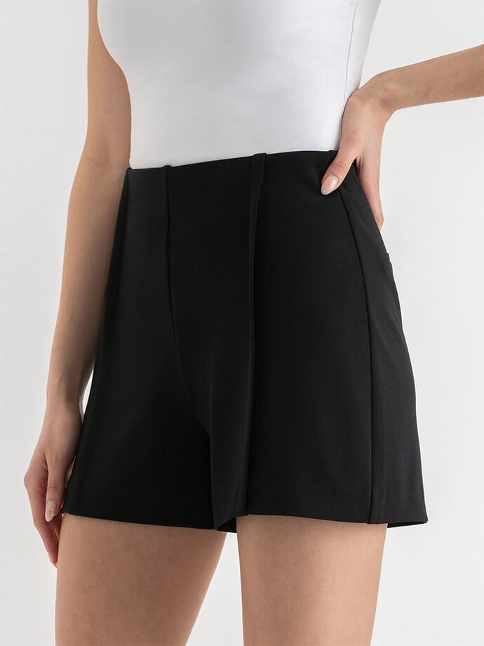 Seamed Shorts Image 2
