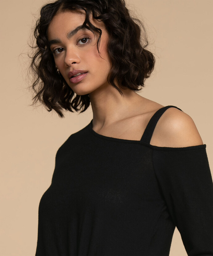 Knotted Hem Top with Cut-Out Shoulder Detail Image 1