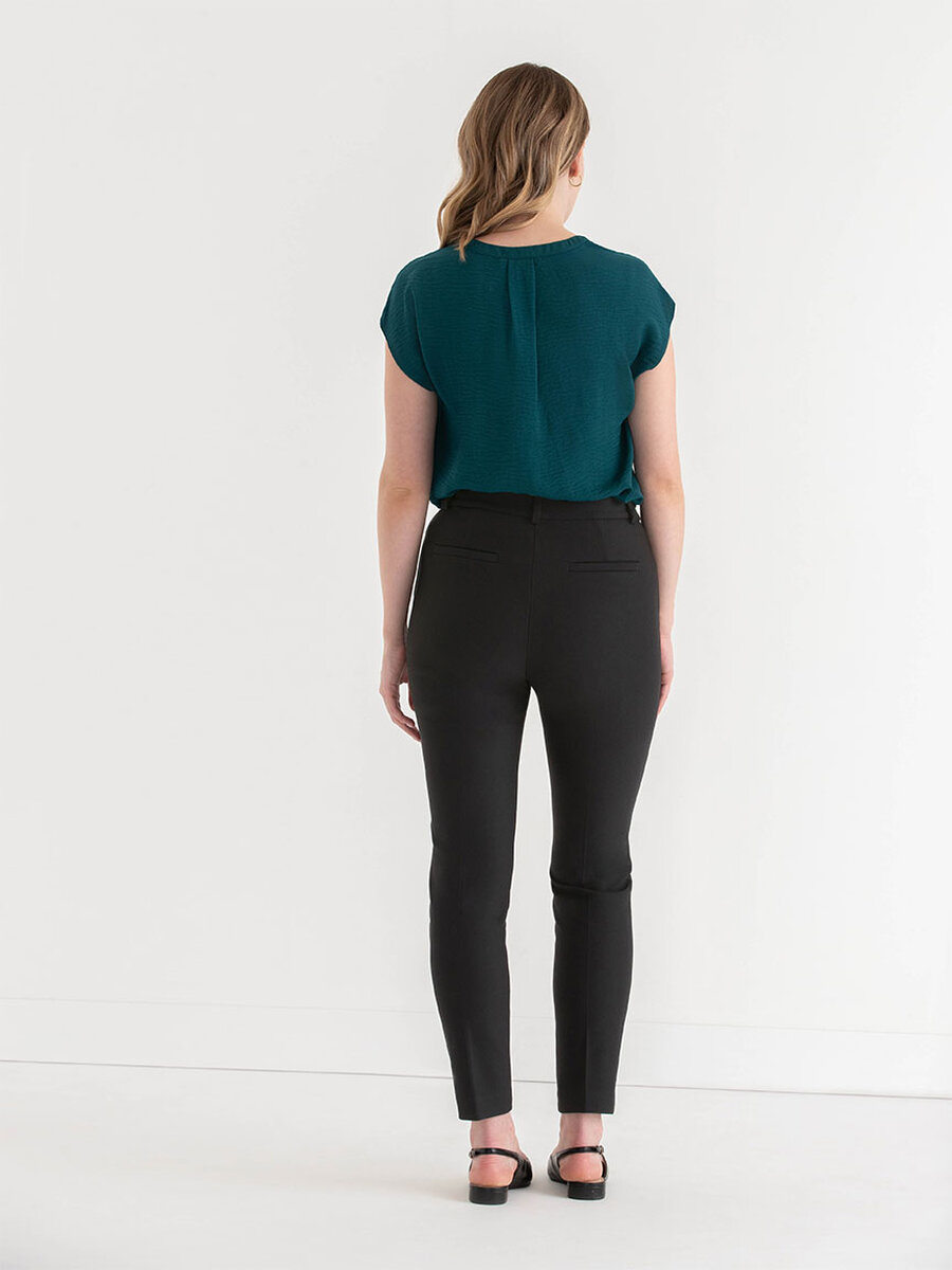 Parker Slim Ankle Pant in Luxe Ponte
