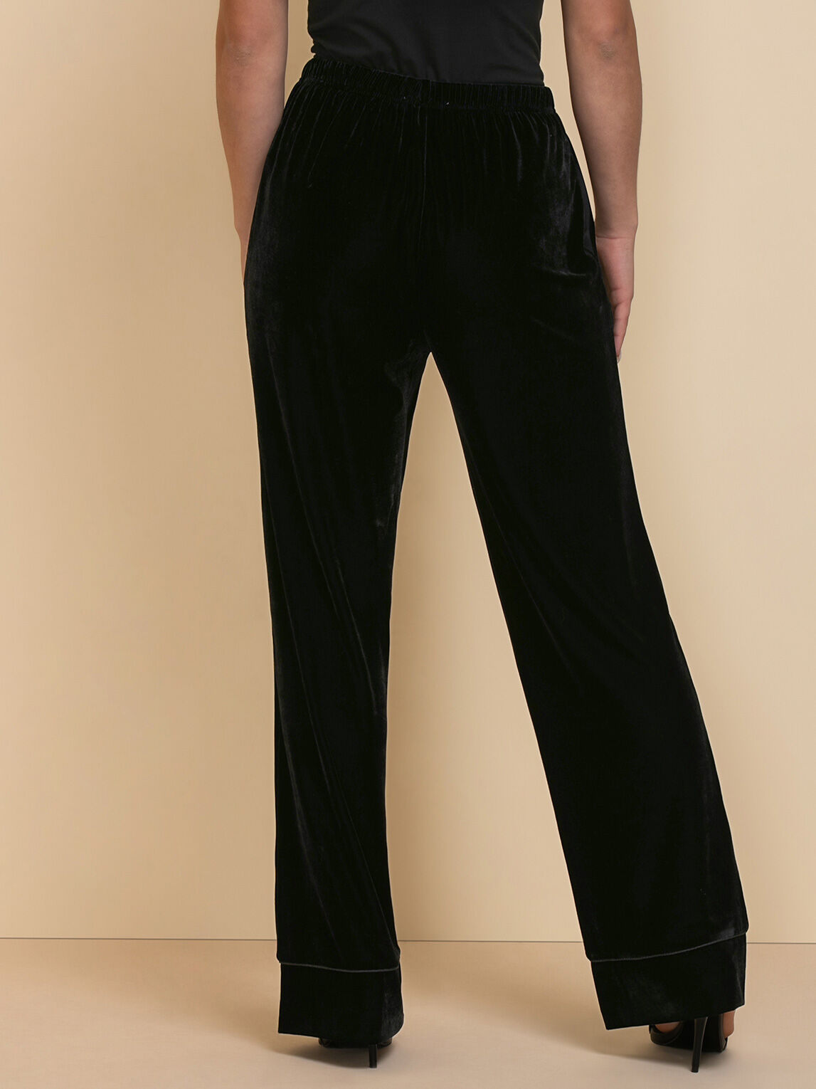 Black velvet hot sale pants