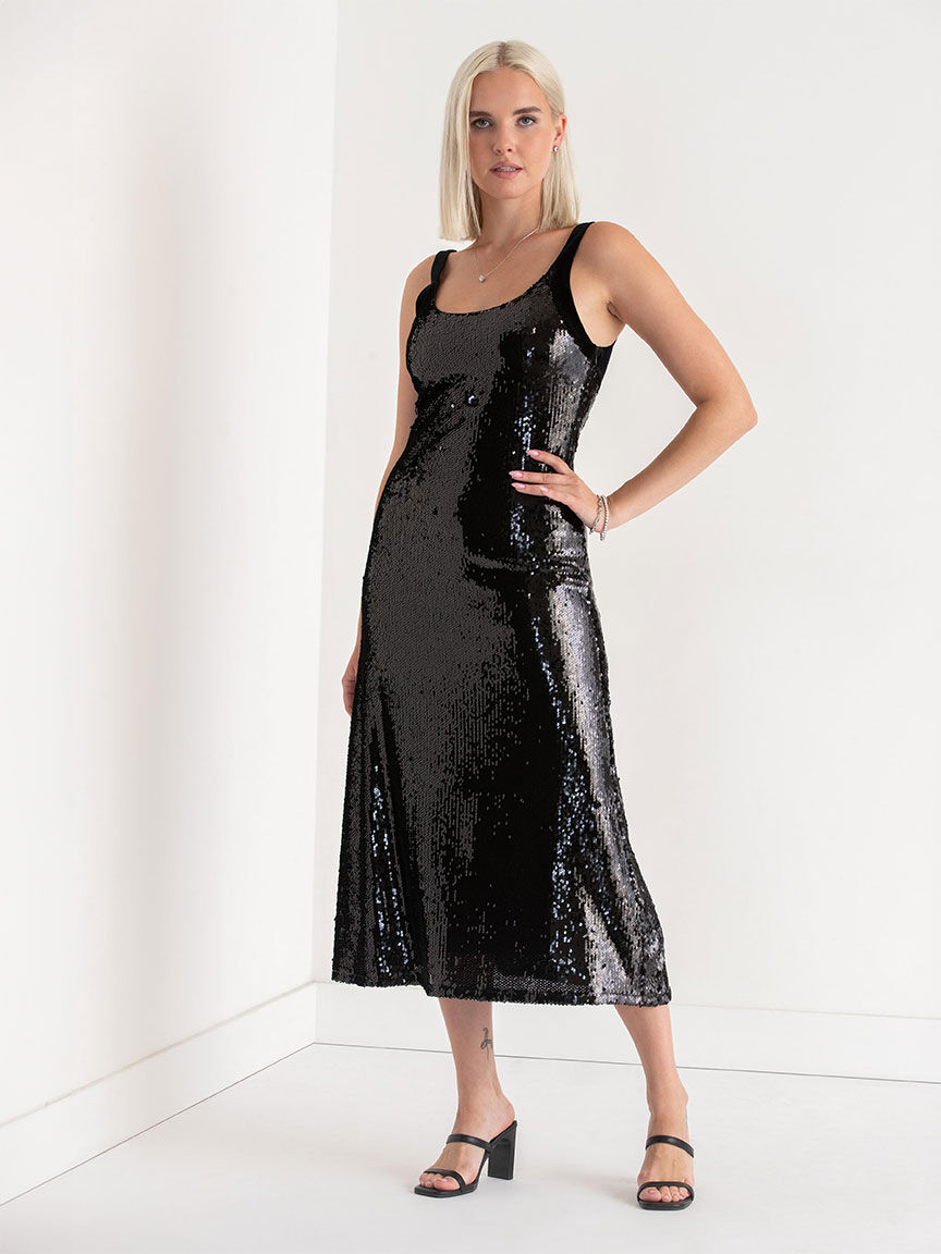 Q dress shop