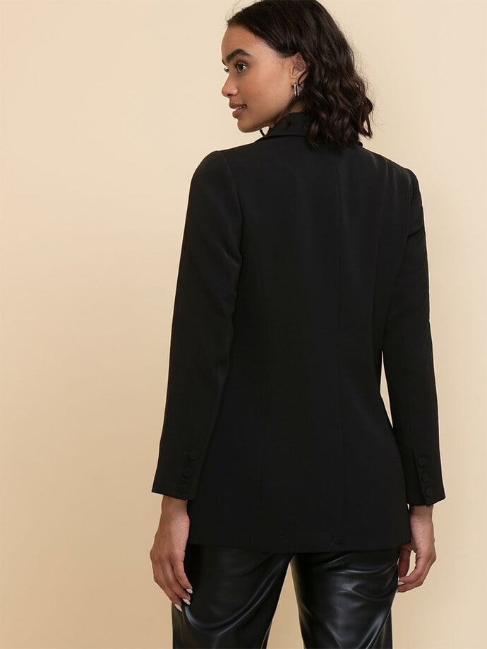 Crepe 2-Button Relaxed Blazer Image 6