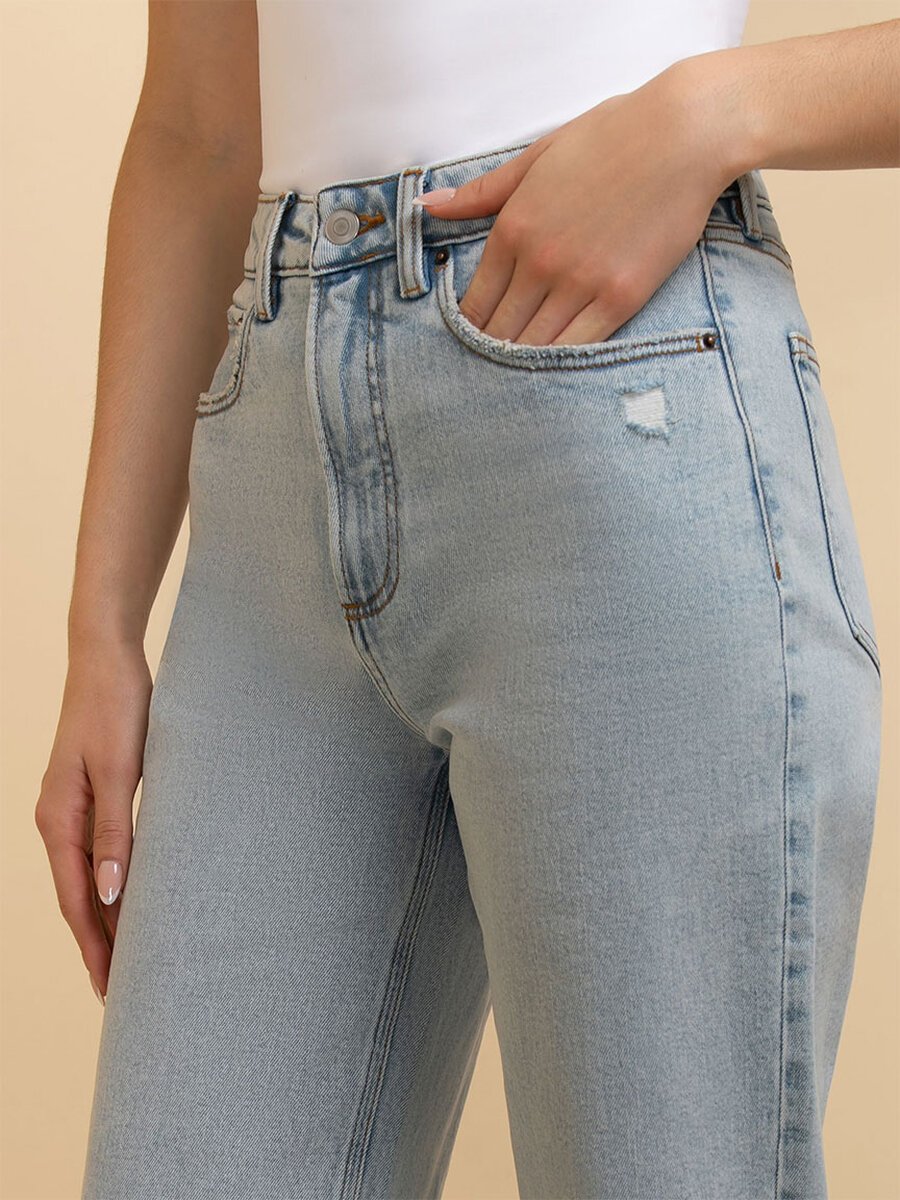 Lucy Straight Jeans