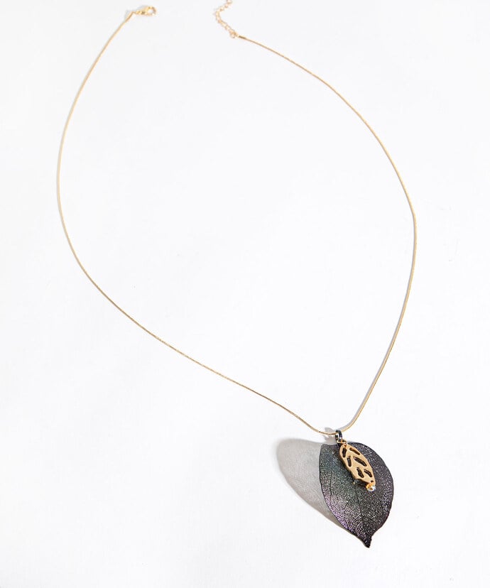 Mesh Leaf Pendant Necklace Image 1