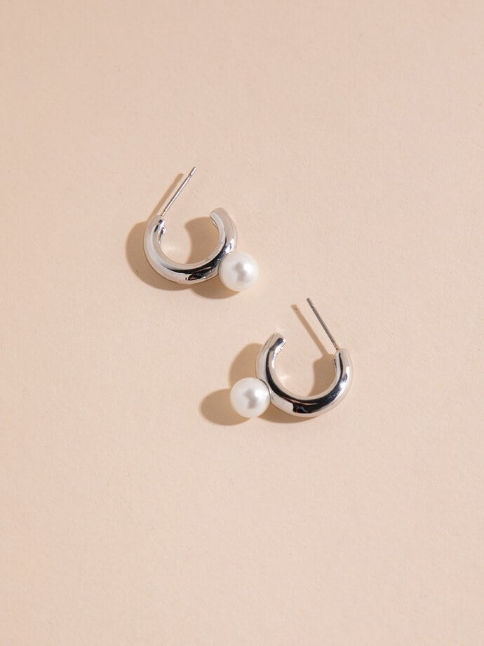 Chunky Mid-Size Silver Hoops with Pearl Earrings Image 3