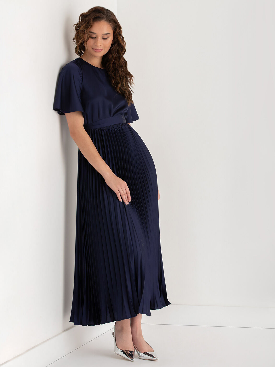 Cap sleeve pleated dress cheap