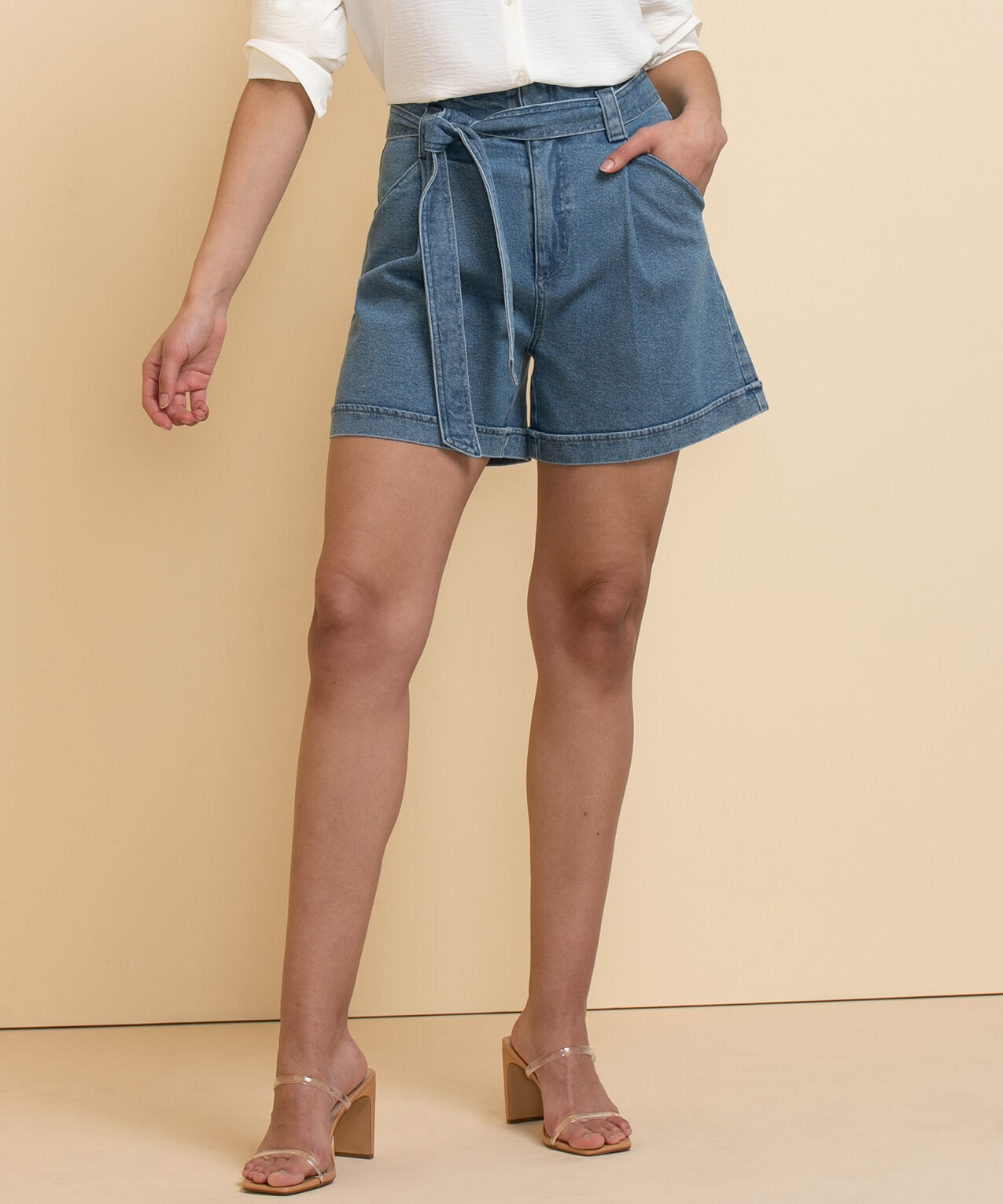 Denim shorts with outlet tie belt