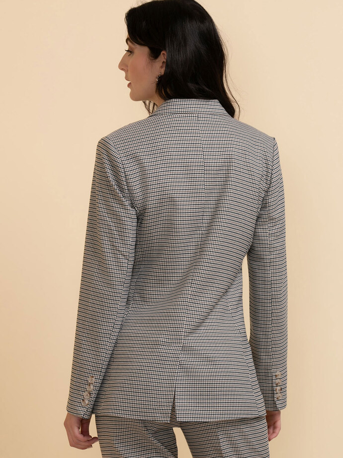 London Double-Breasted Relaxed Blazer in Luxe Tailored Image 5