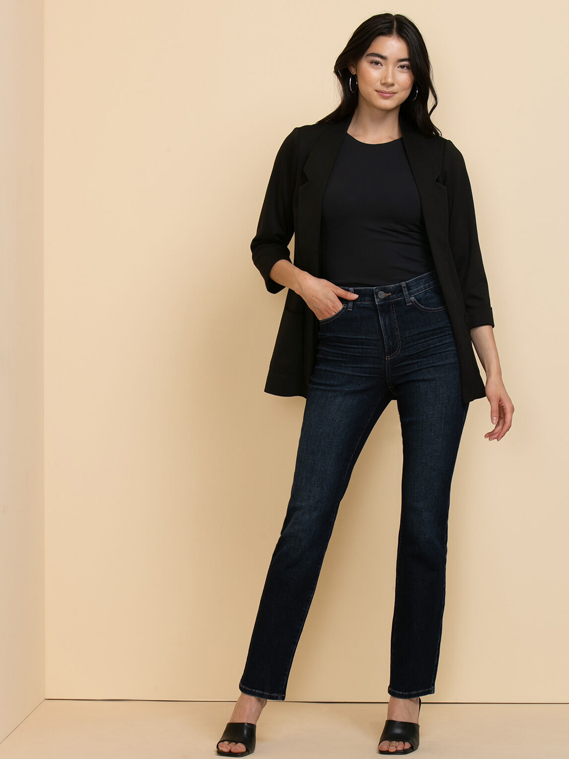 Black cropped 2025 straight leg jeans