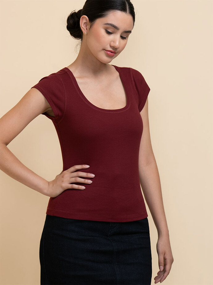 Fitted Scoop-Neck Cap Sleeve Top Image 6