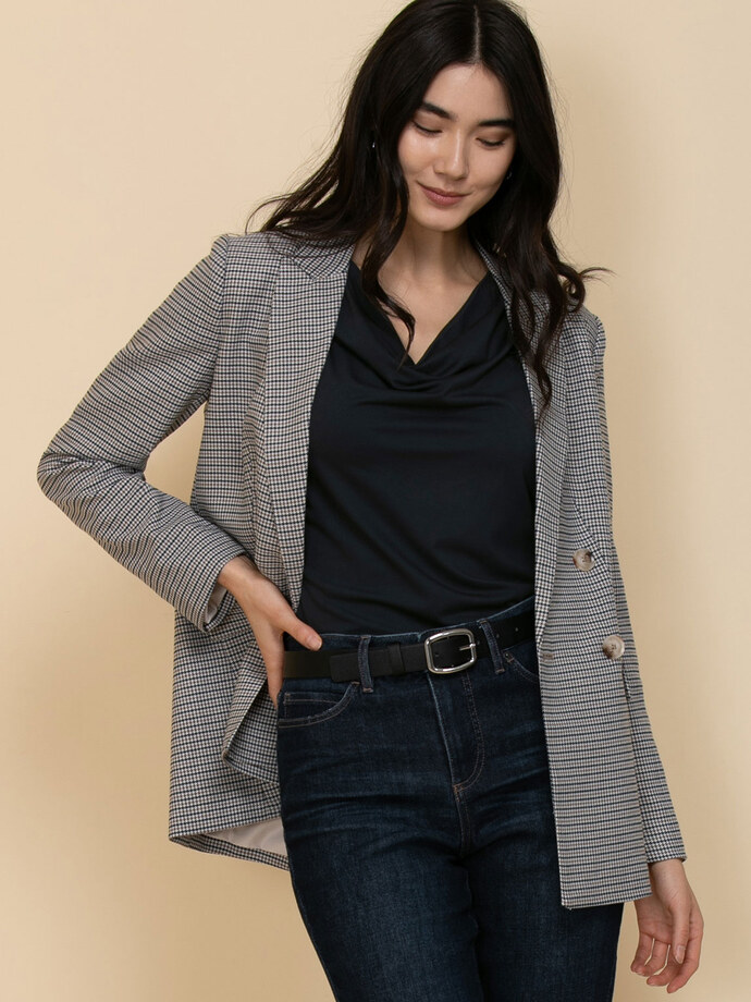 London Double-Breasted Relaxed Blazer in Luxe Tailored Image 3