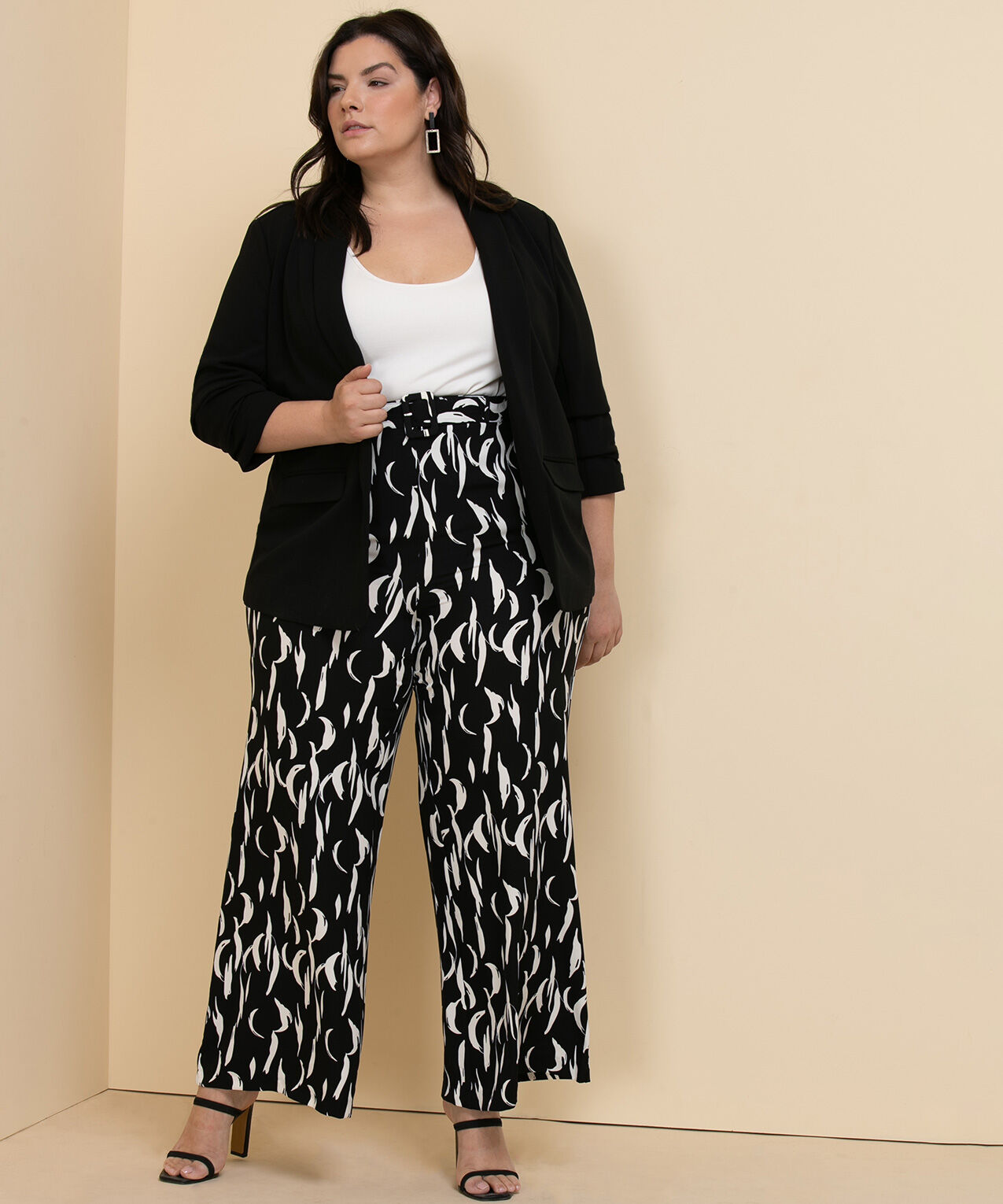 Black and white high waisted pants new arrivals