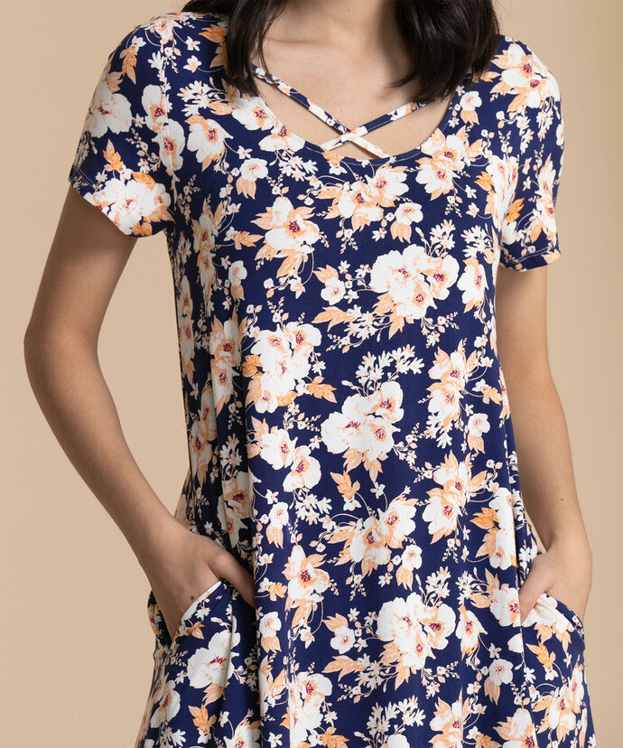 Short Sleeve Dress With Criss-Cross Neck Image 4