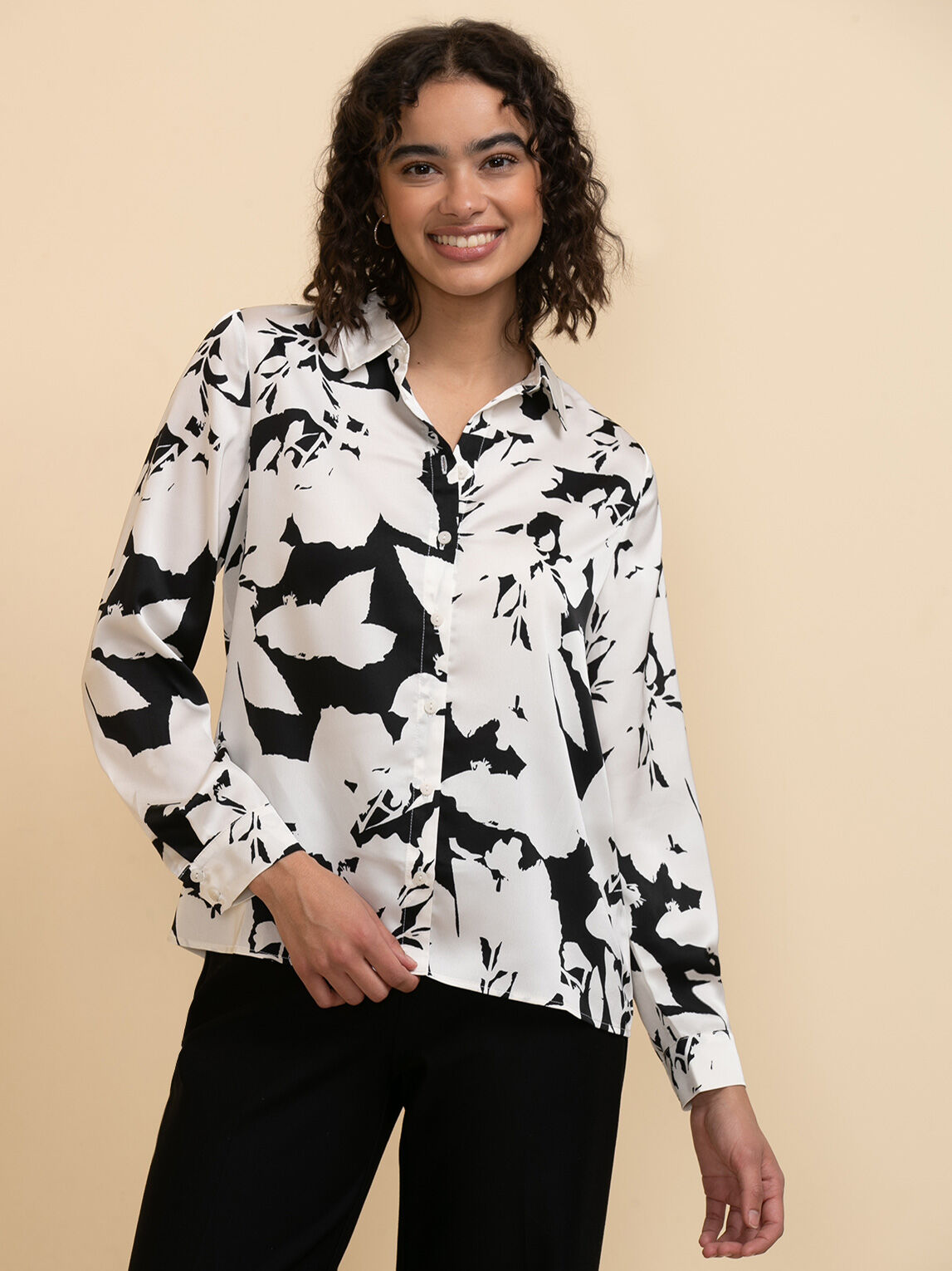 Long Sleeve Collared Black & White Blouse | Rickis