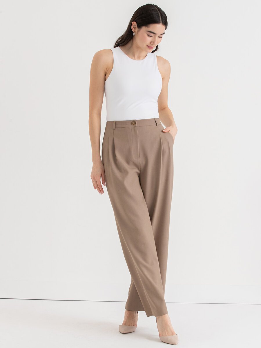 Maxwell Pleated Wide Leg Pant in Luxe Tailored