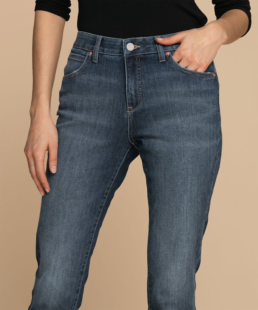 Gigi Girlfriend Jeans