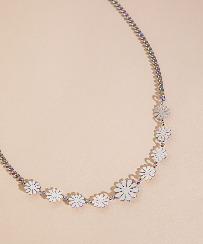 Short Metal Daisy Necklace Image 1