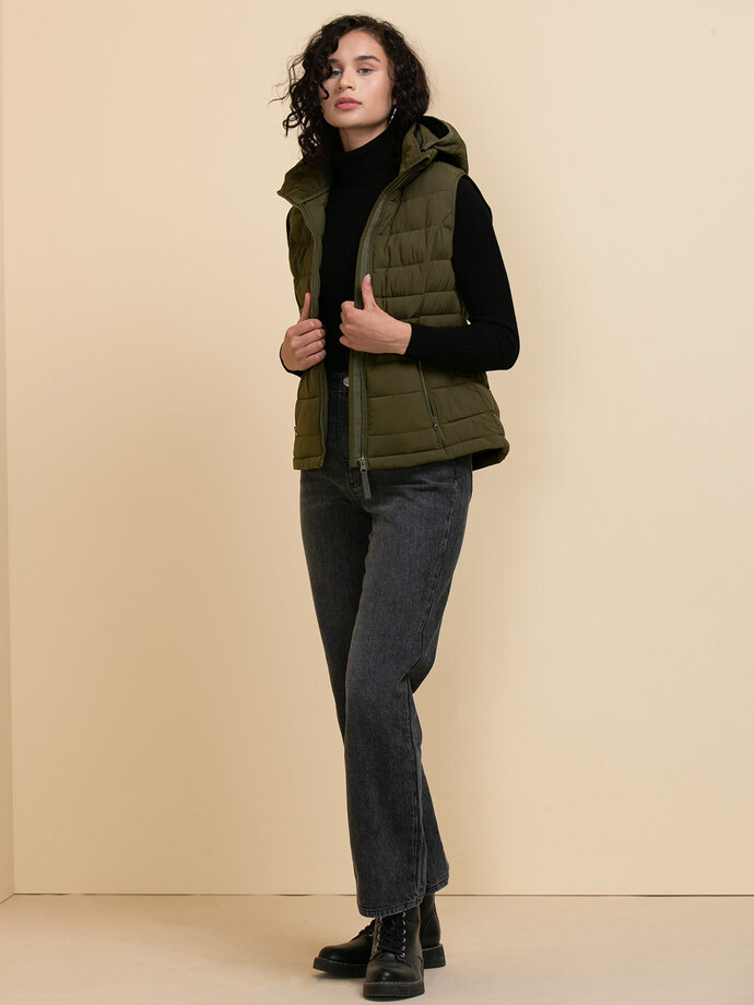 Peyton Packable Vest with Removable Hood Image 2