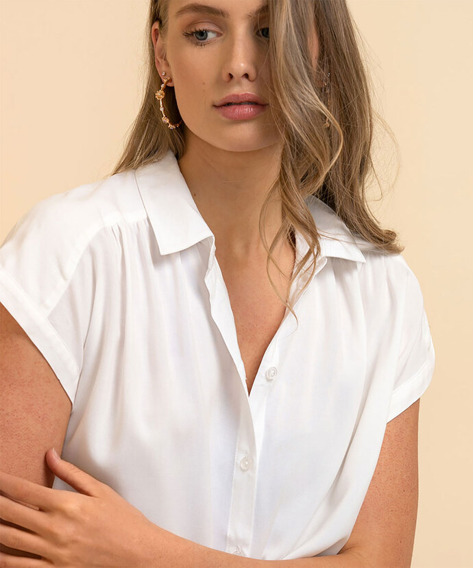 Extended Sleeve Collared Shirt Image 3