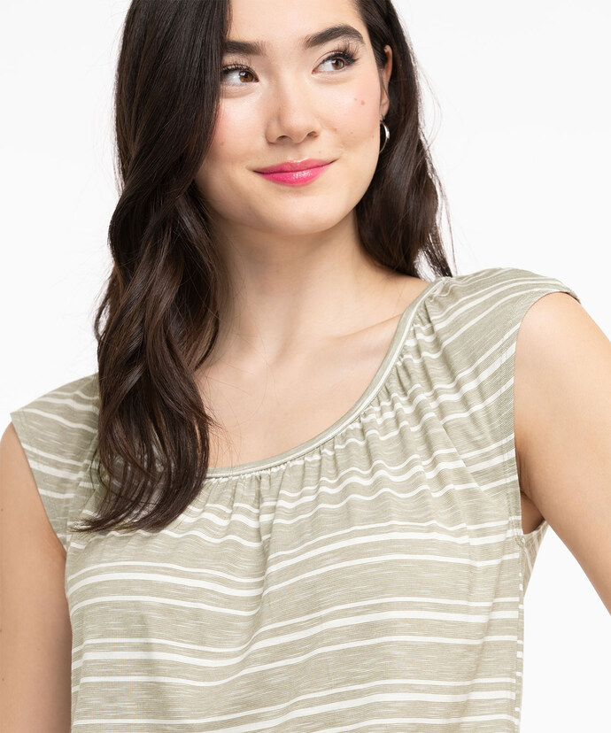 Short Sleeve Ruched Neck Tee Image 3