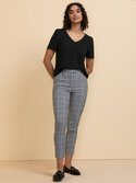 Vera Short Sleeve 2-Layer Essential V-Neck Blouse Vera Short Sleeve 2-Layer Essential V-Neck Blouse