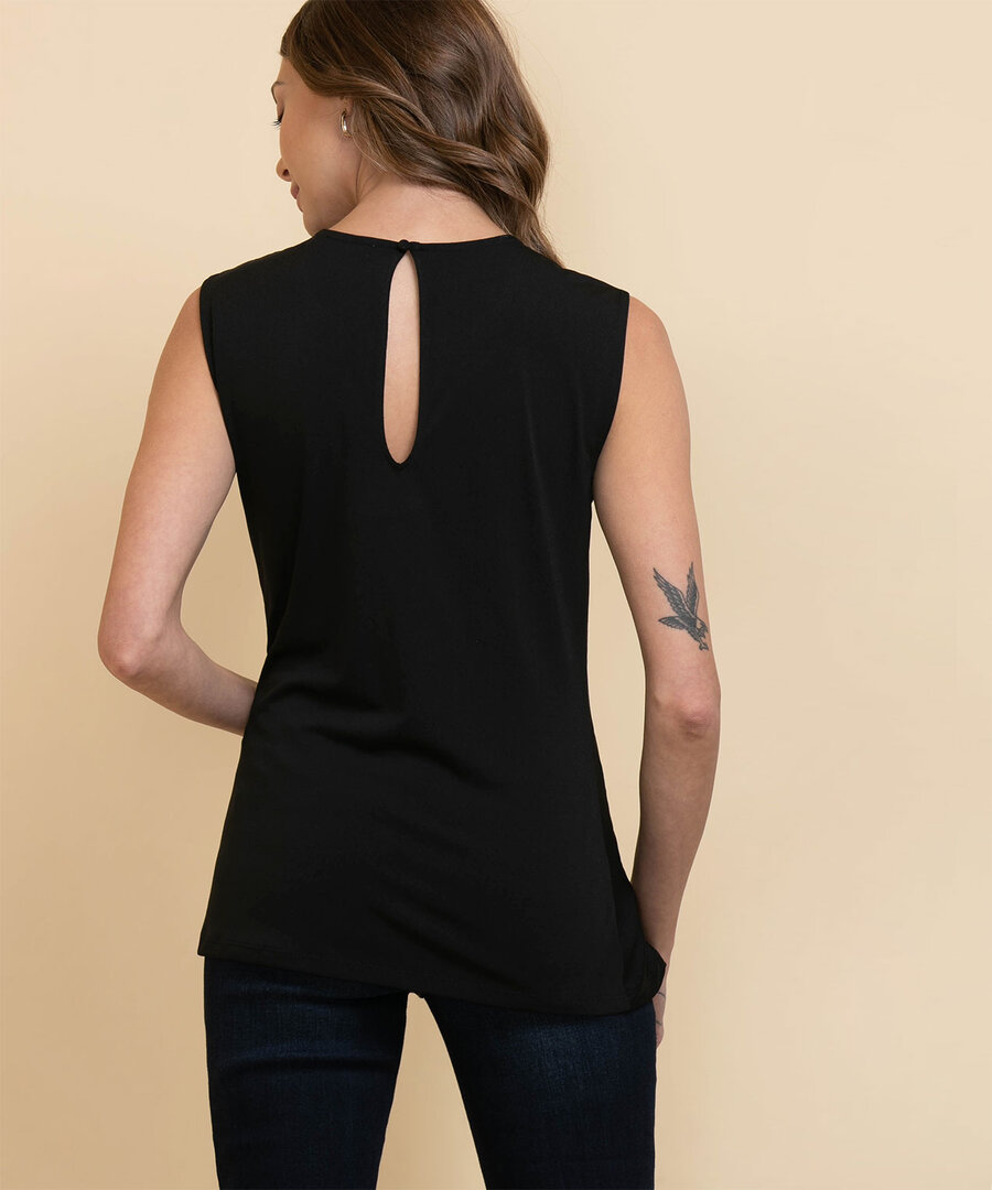 Sleeveless Top with Front Channel