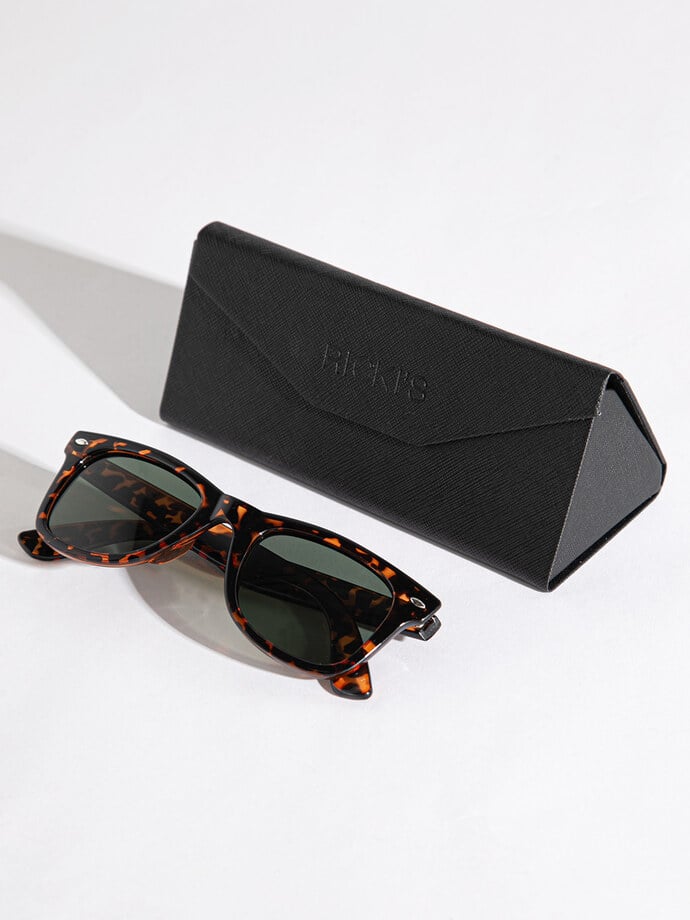 Wayfarer Frame Sunglasses with Case Image 4