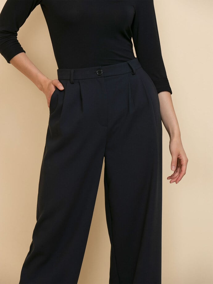 Maxwell Wide Leg Pleated Pant in Luxe Tailored Image 4