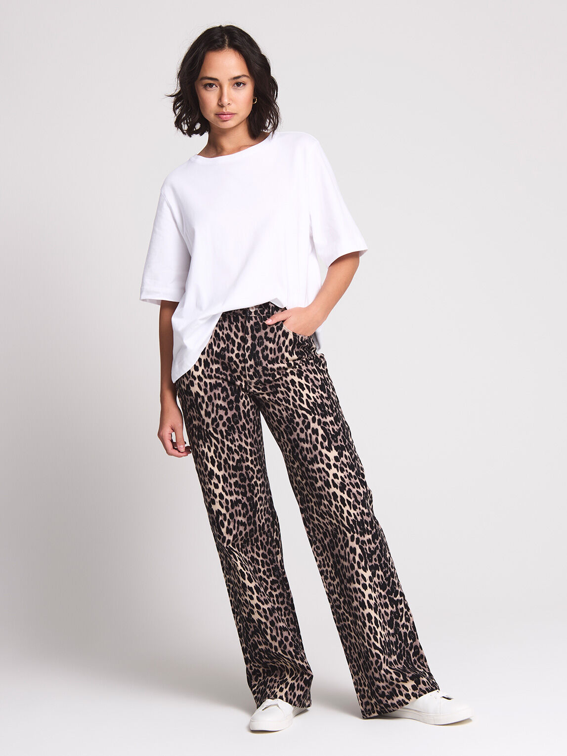 Juicy Wide Leg Leopard Jeans Only