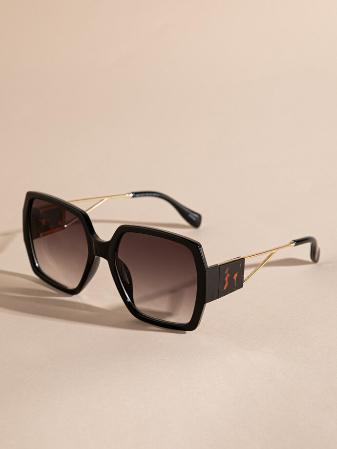 Oversized Black Frame Sunglasses Image 2